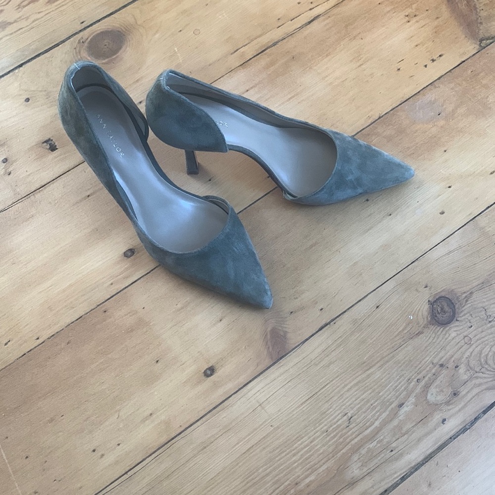 Ann Taylor D’Orsay Pumps